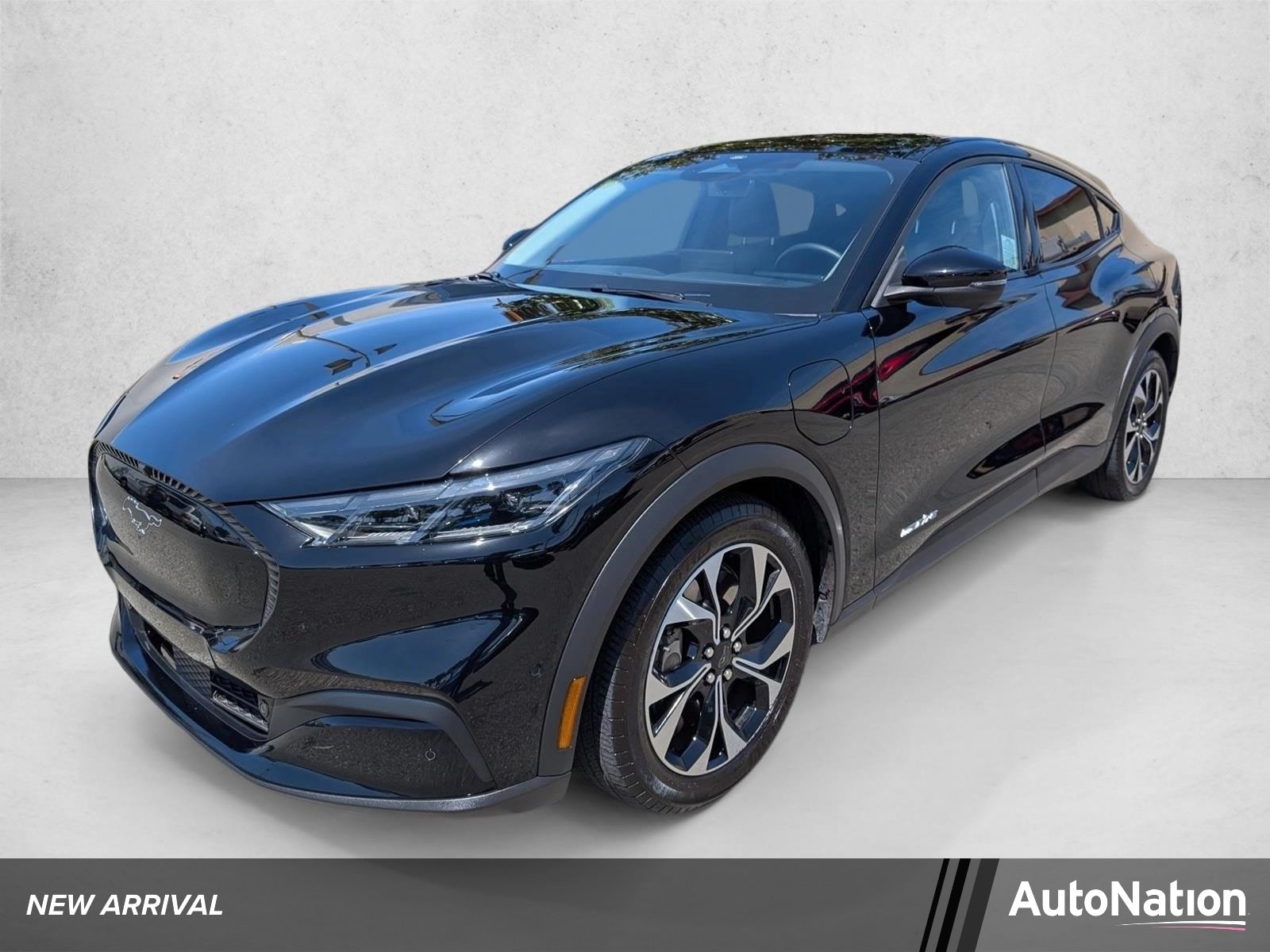 2024 Ford Mustang-Mach-e Select's photo