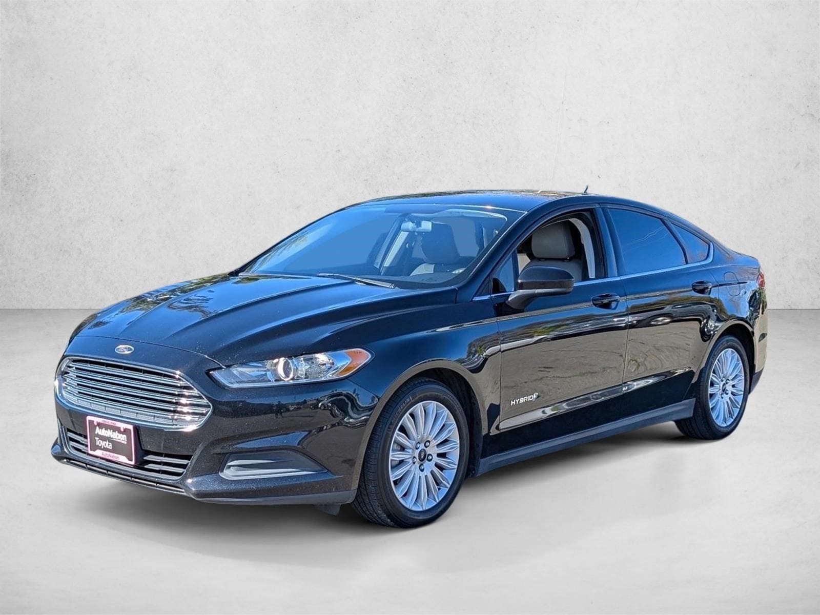 2016 Ford Fusion Hybrid S's photo
