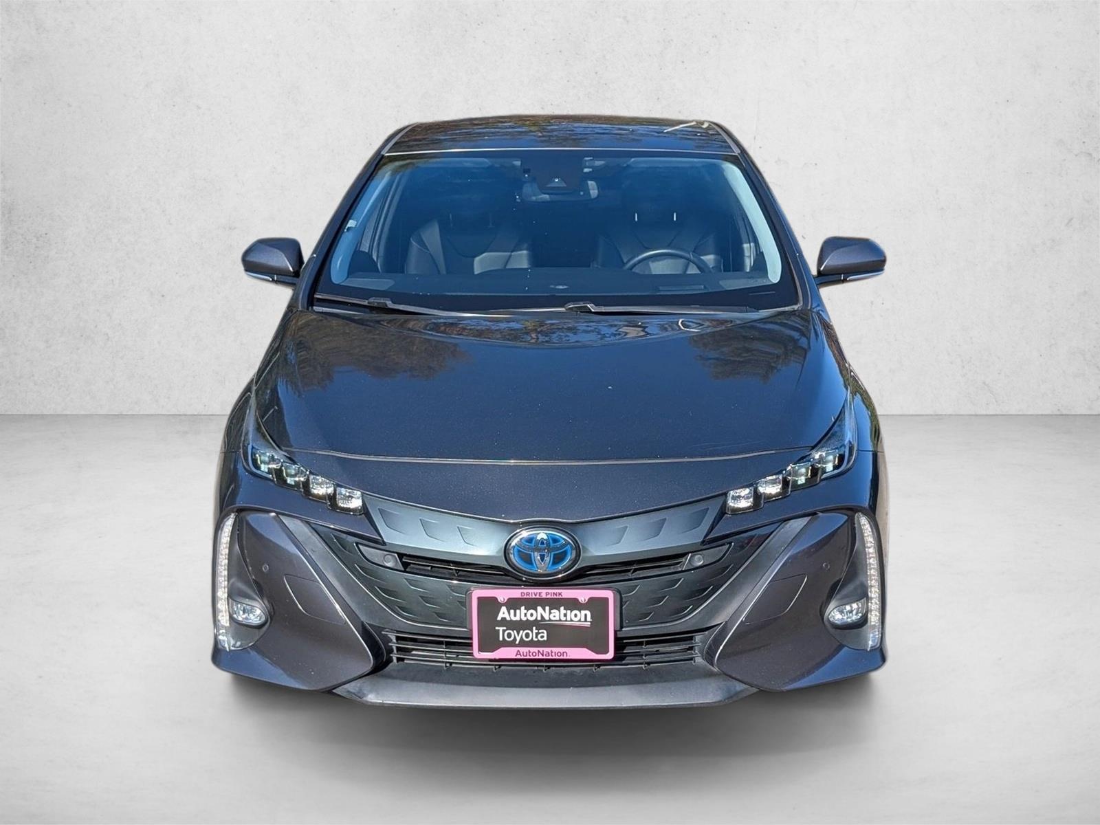 2020 Toyota Prius Prime photo 2