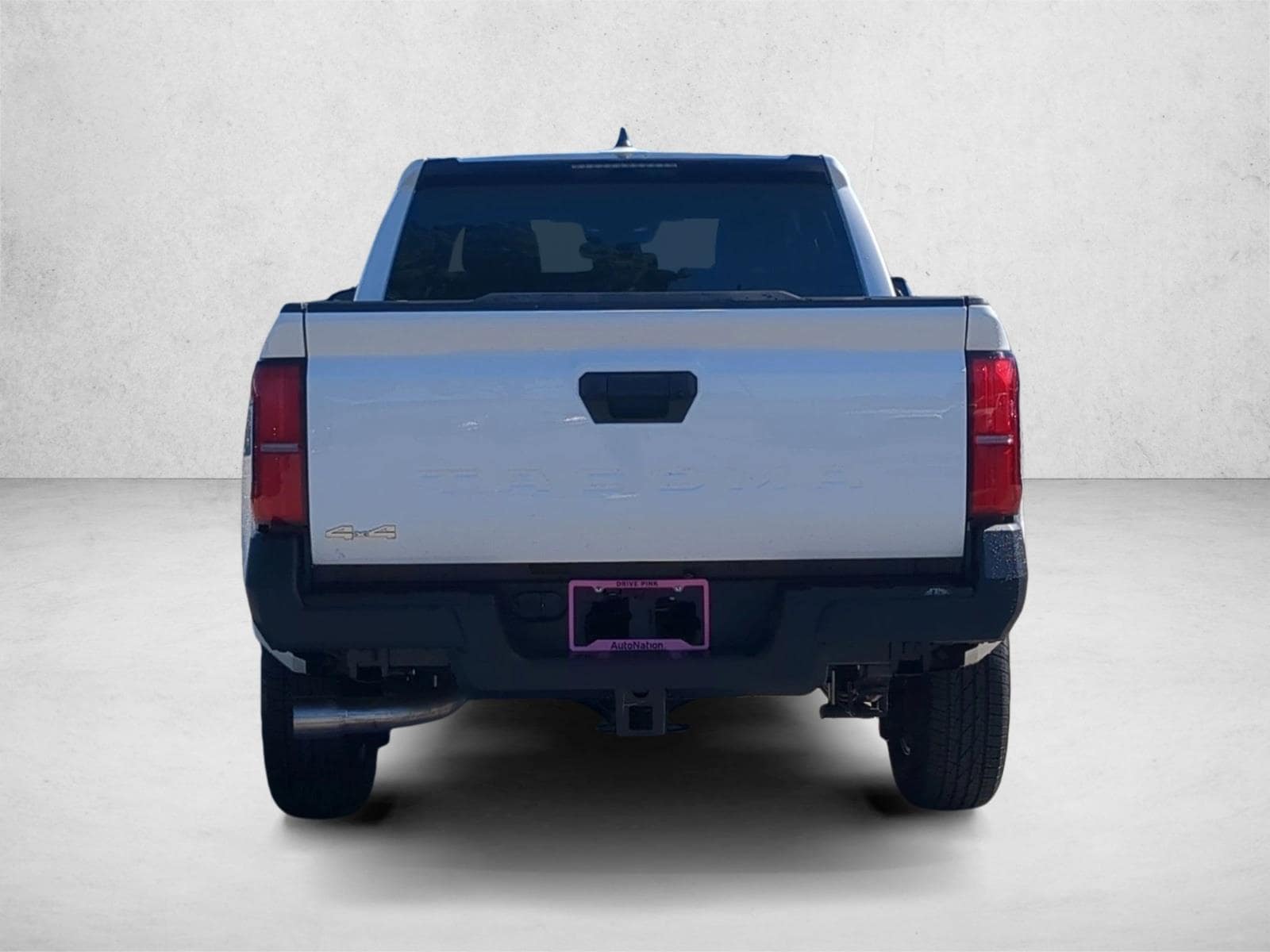 2025 Toyota Tacoma SR - Photo 8