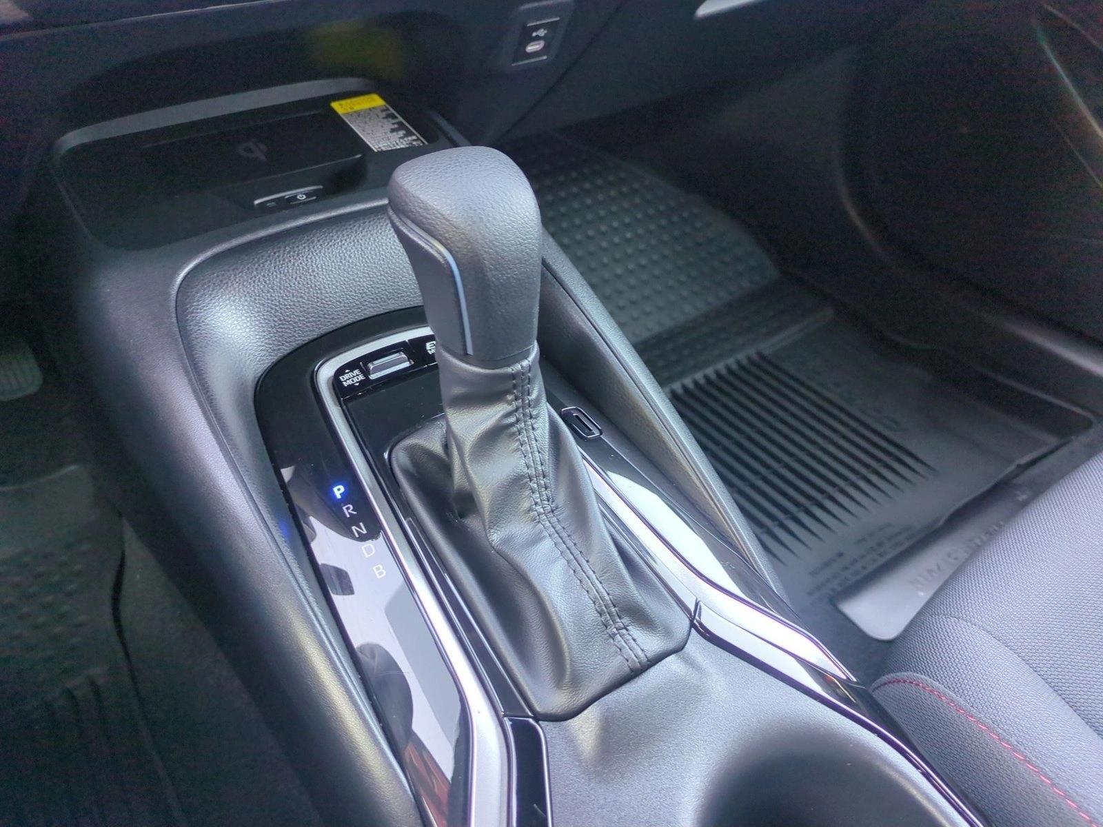 2025 Toyota Corolla SE - Photo 12