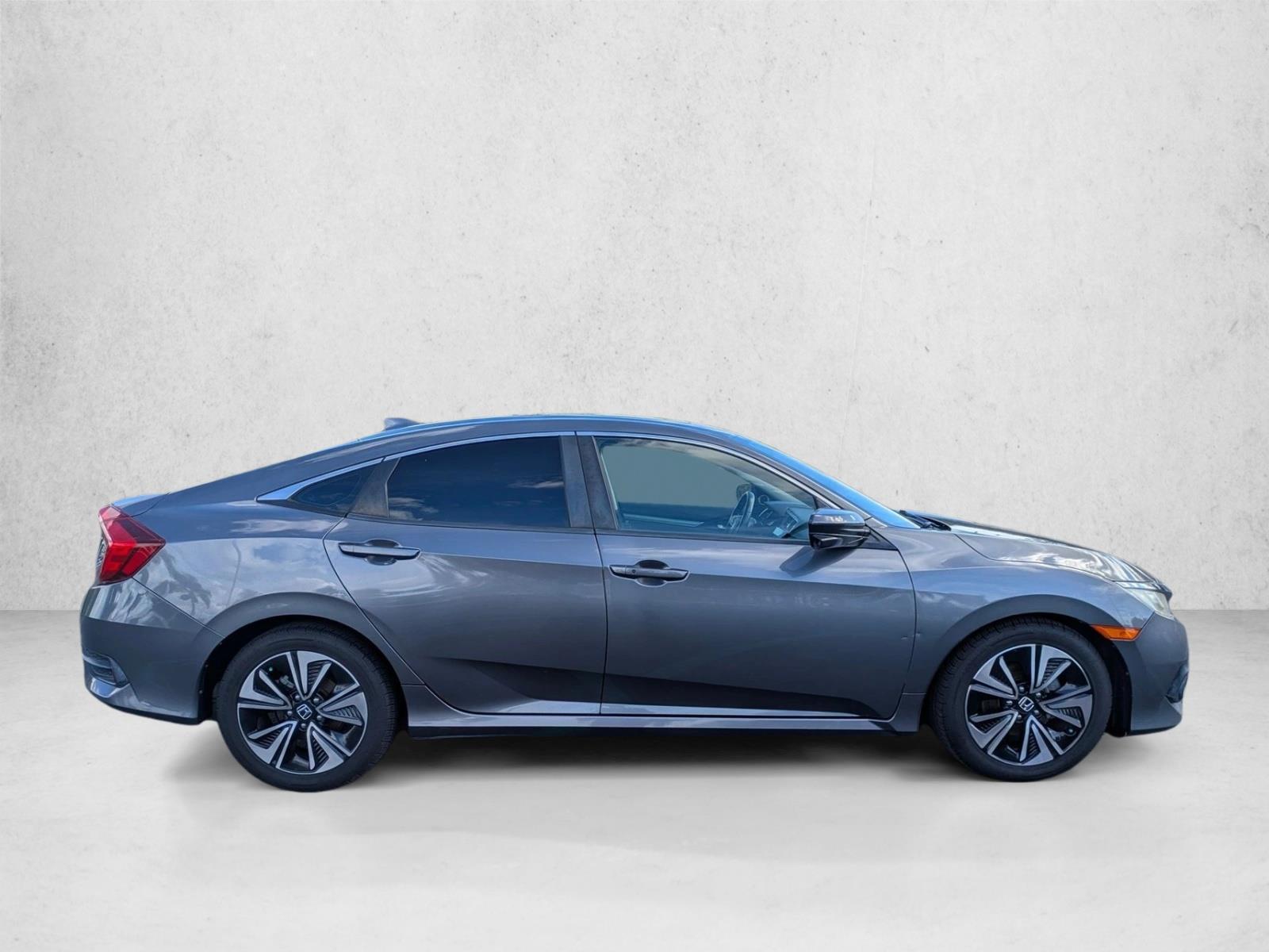 2018 Honda Civic EX-L photo 4