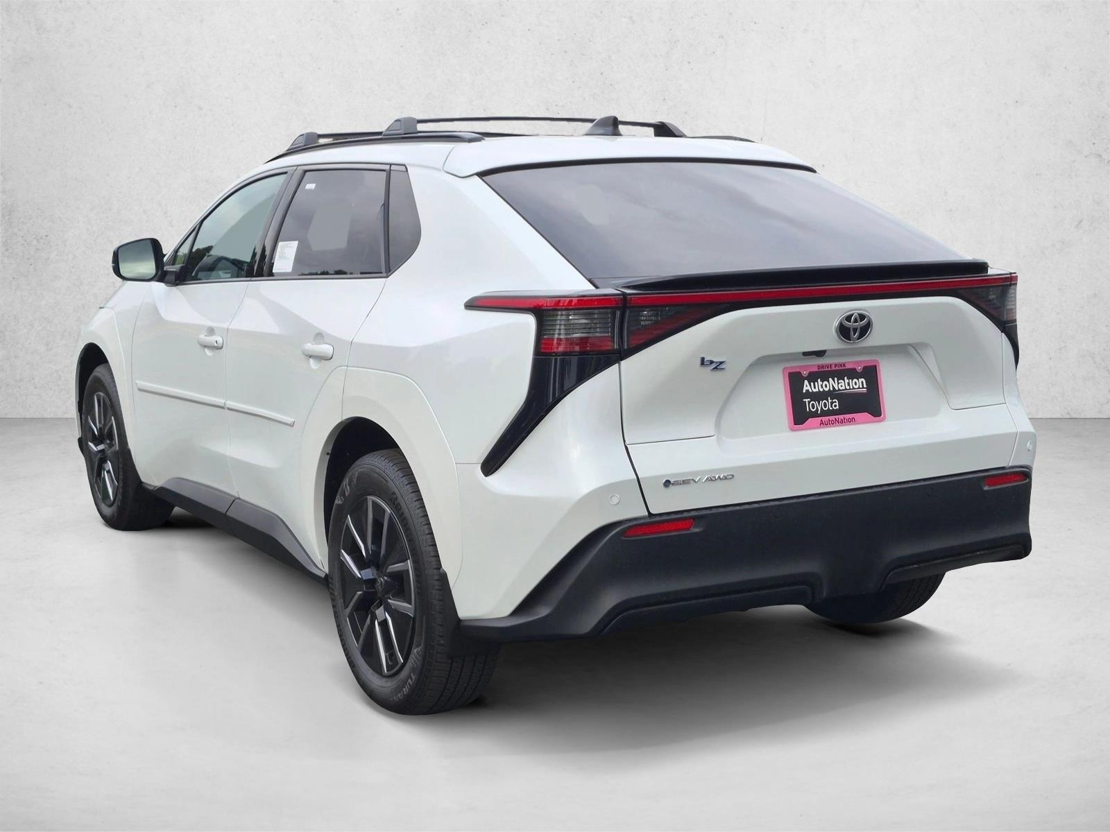 2026 Toyota bZ XLE - Photo 6