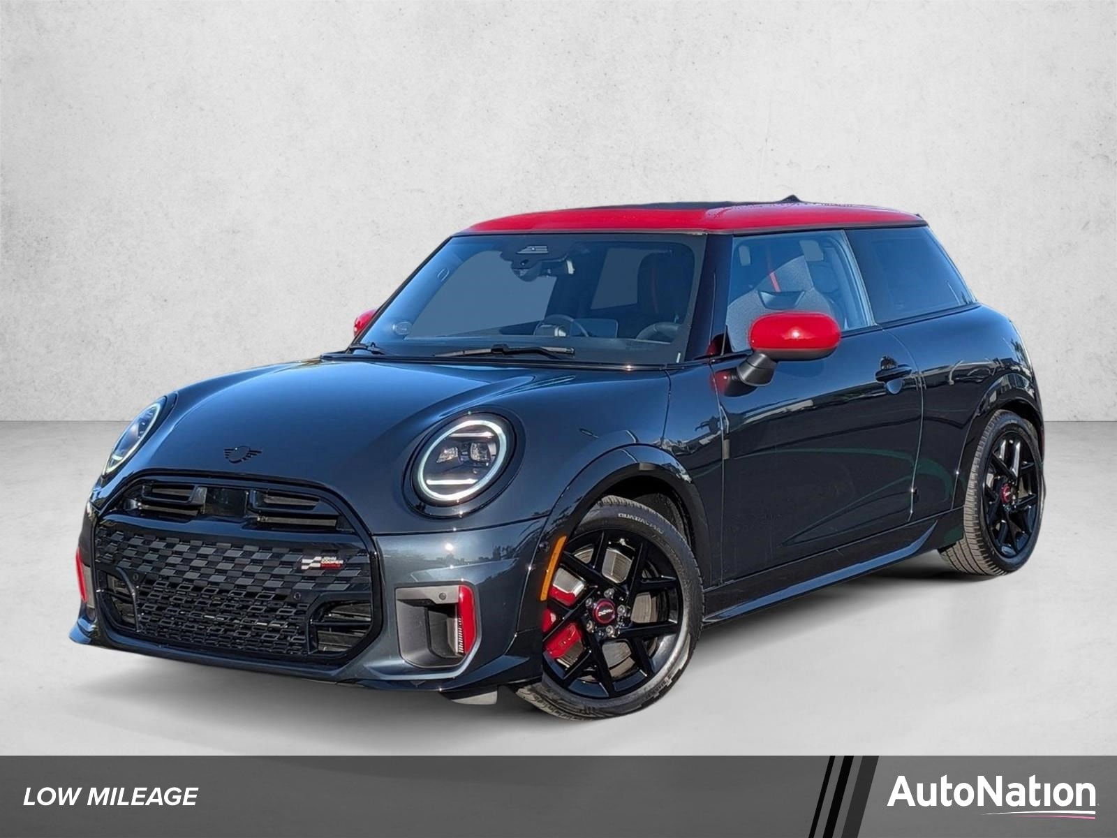 2025 MINI Hardtop John Cooper Works Signature's photo