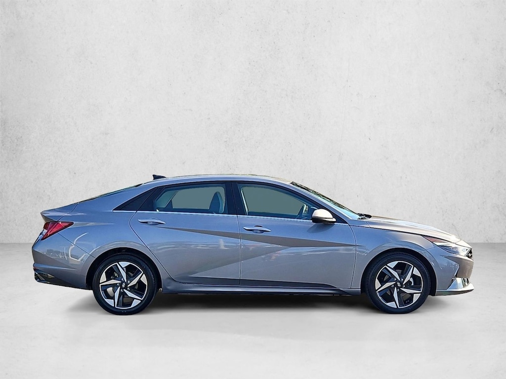 Used 2023 Hyundai Elantra Limited Sedan