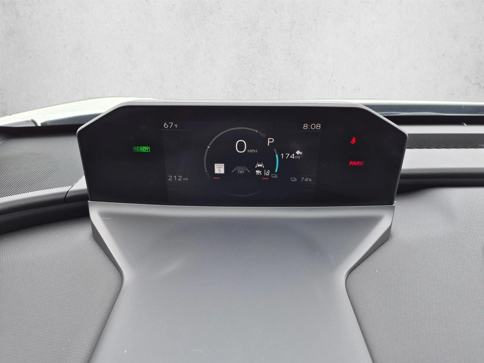 2026 Toyota bZ XLE - Photo 11