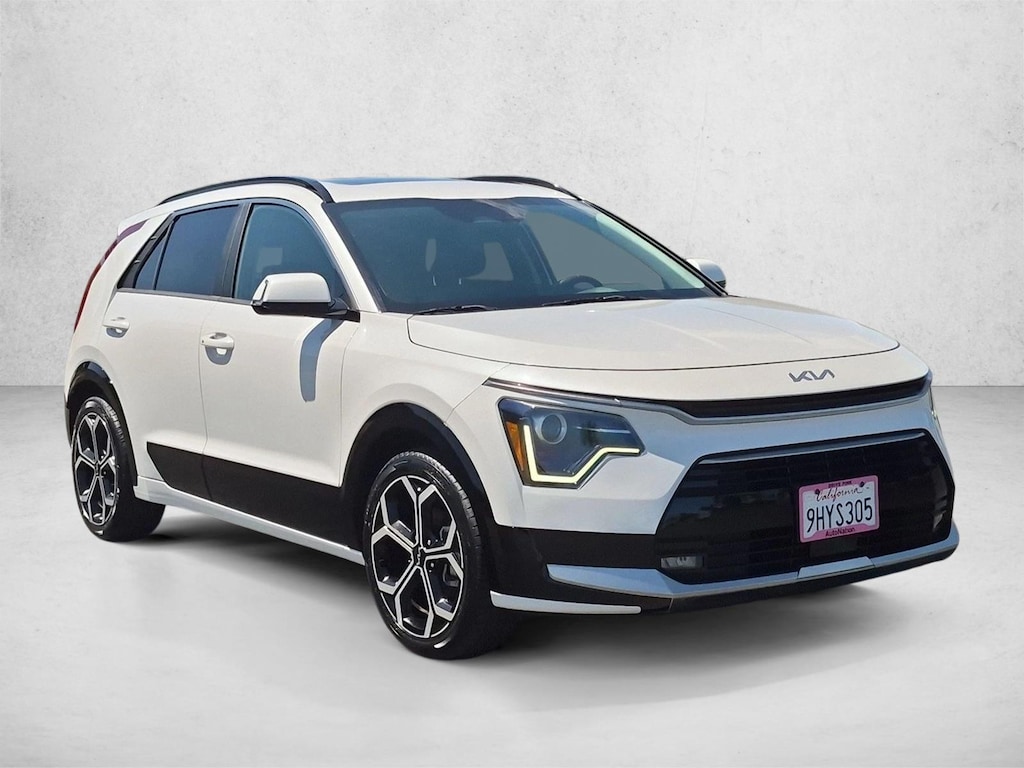 Used 2024 Kia Niro EX Touring SUV