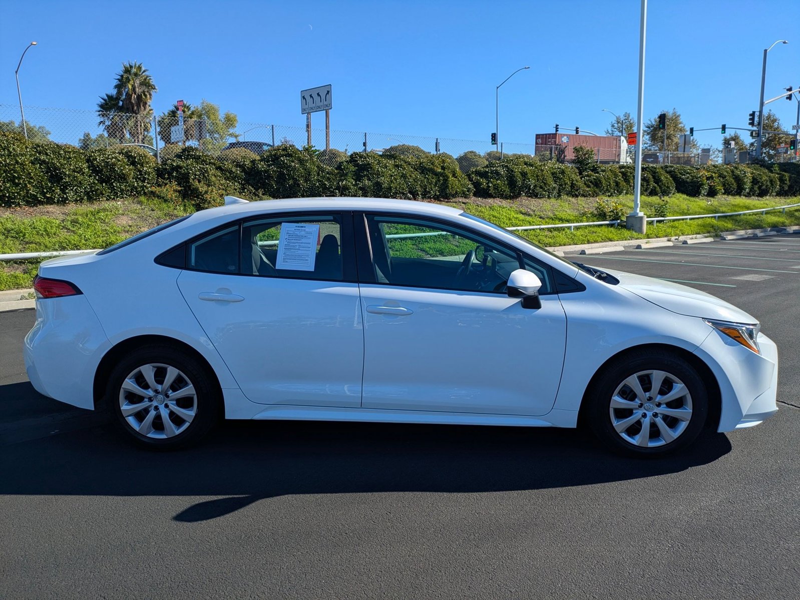 2024 Toyota Corolla LE photo 4