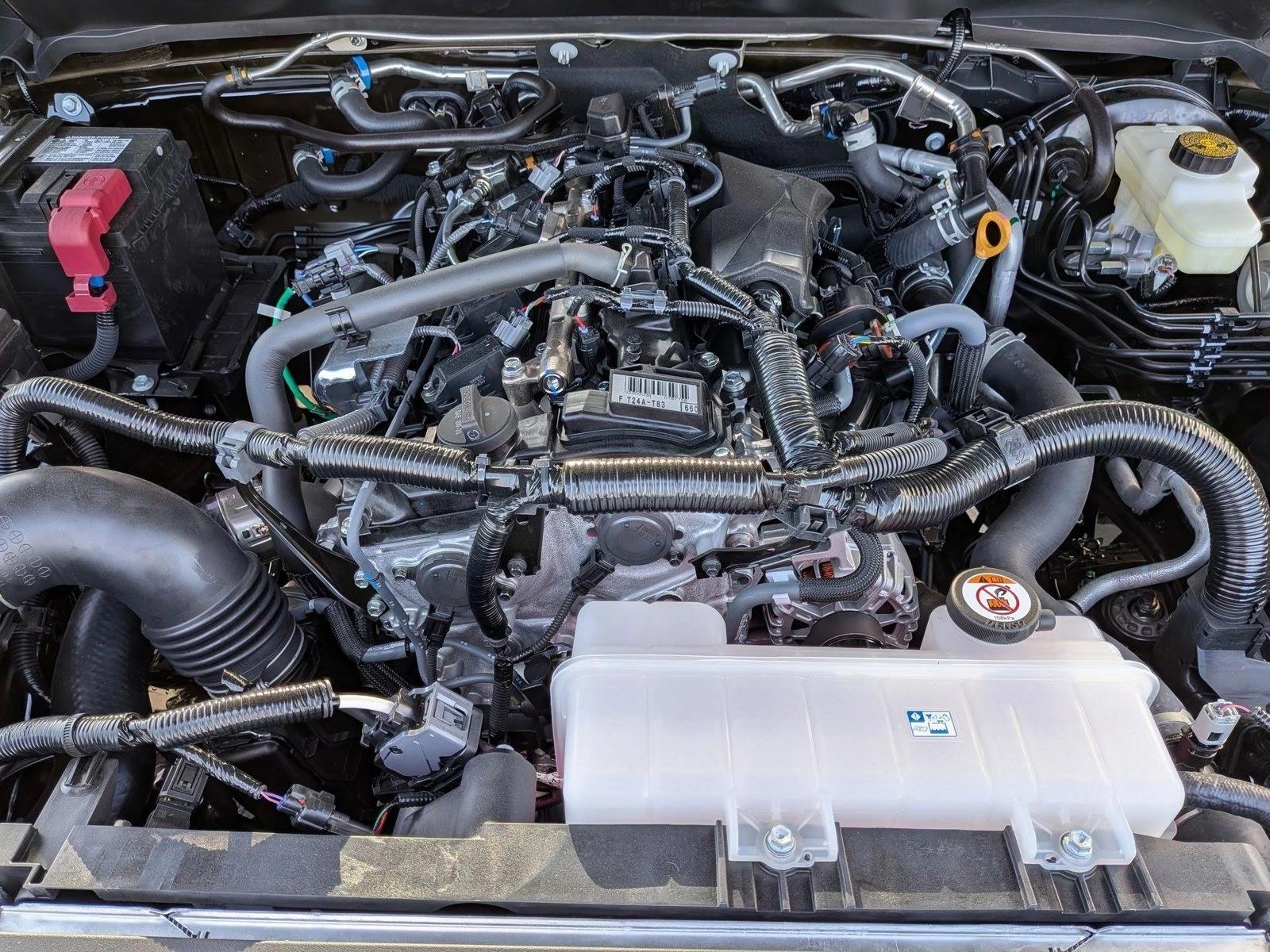 2026 Toyota Tacoma SR5 - Photo 16