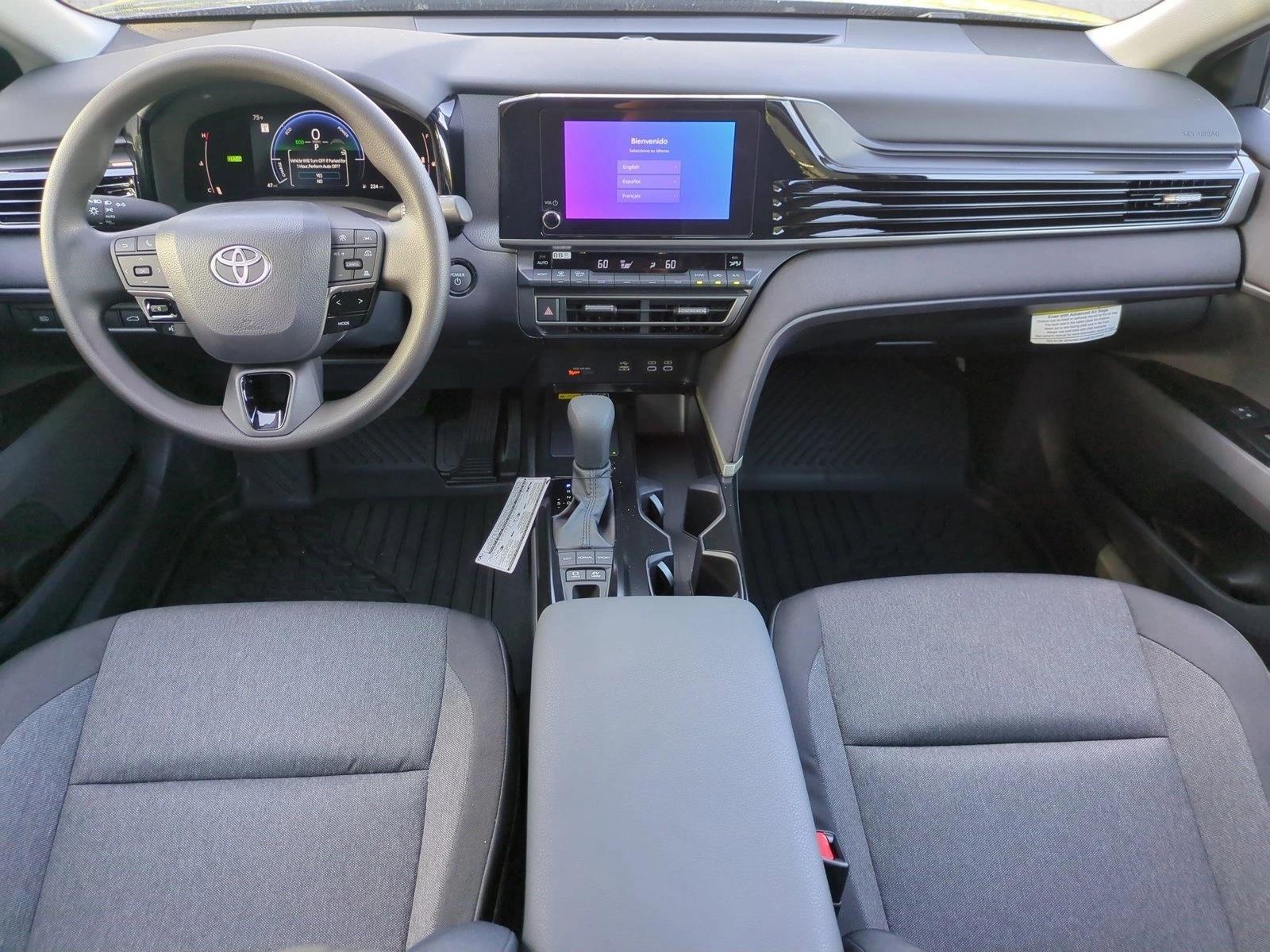 2026 Toyota Camry LE - Photo 14