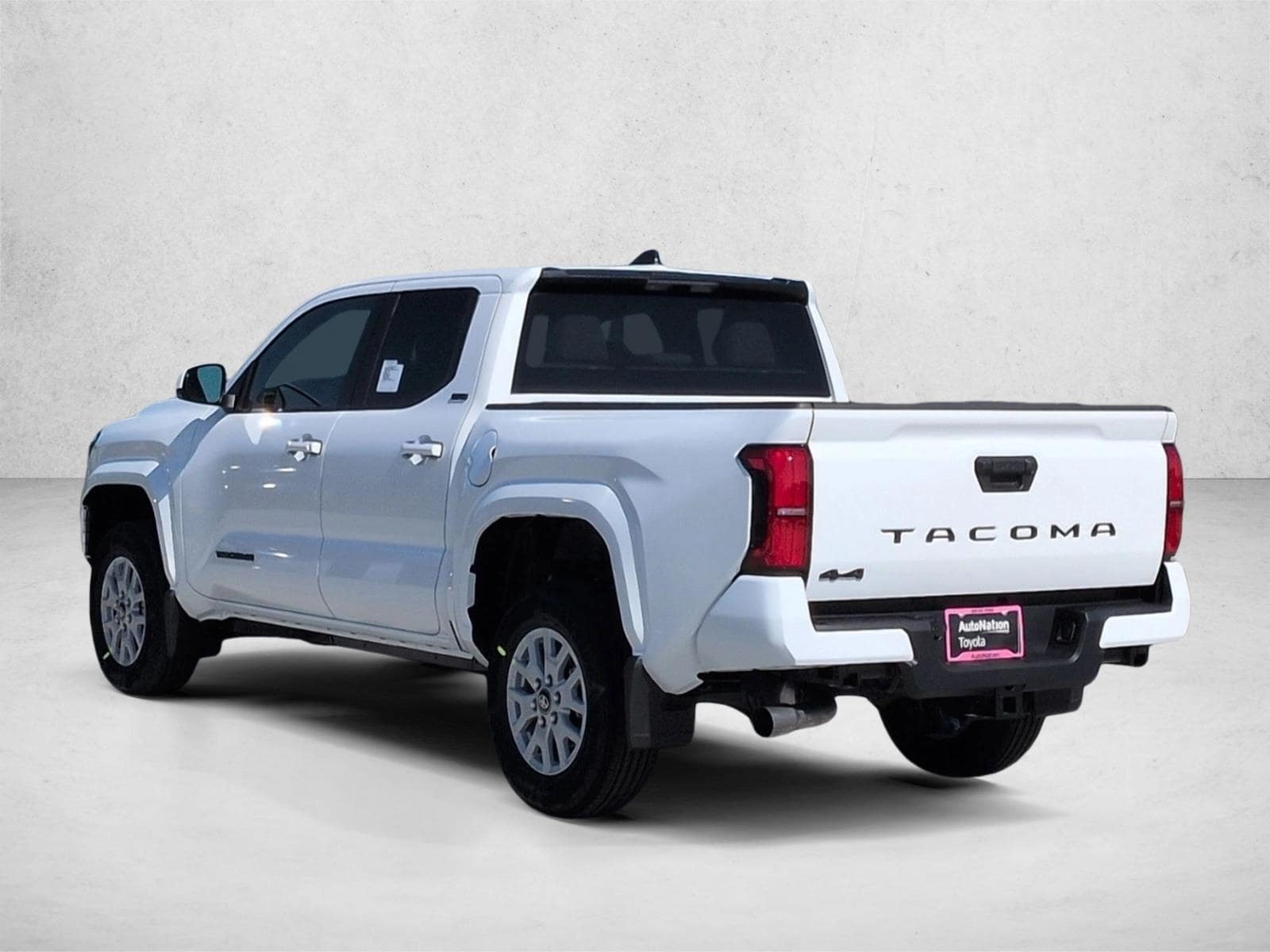 2026 Toyota Tacoma SR5 - Photo 9