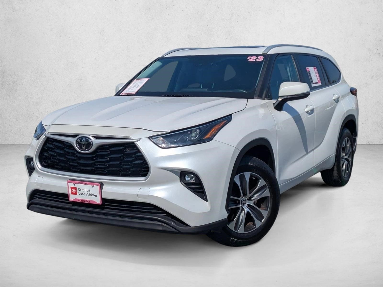 2023 Toyota Highlander XLE's photo