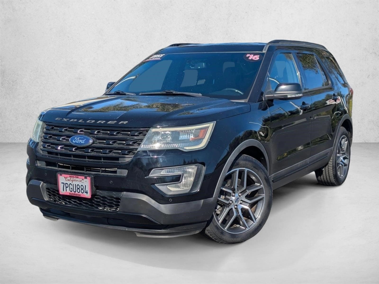2016 Ford Explorer Sport's photo