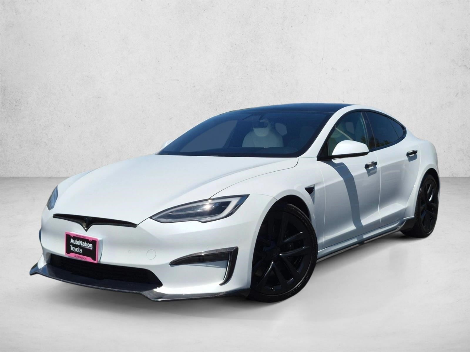 2021 Tesla Model S Plaid's photo