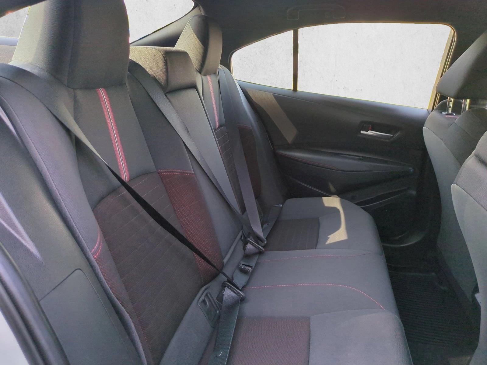 2025 Toyota Corolla SE - Photo 18