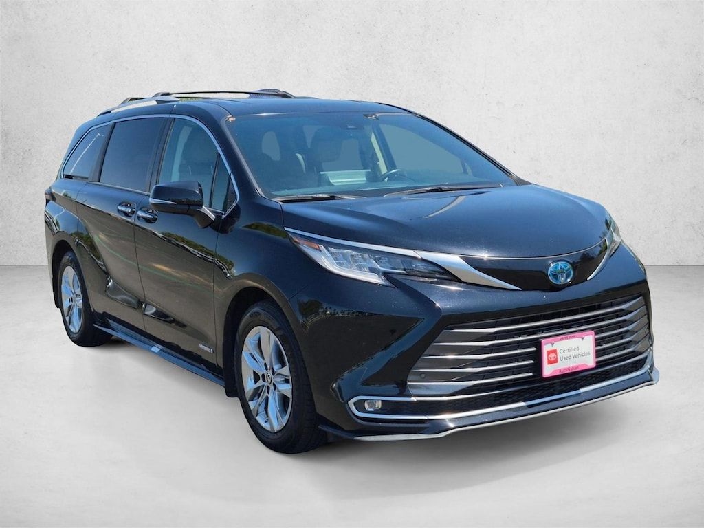 Certified 2021 Toyota Sienna Limited 7 Passenger Van