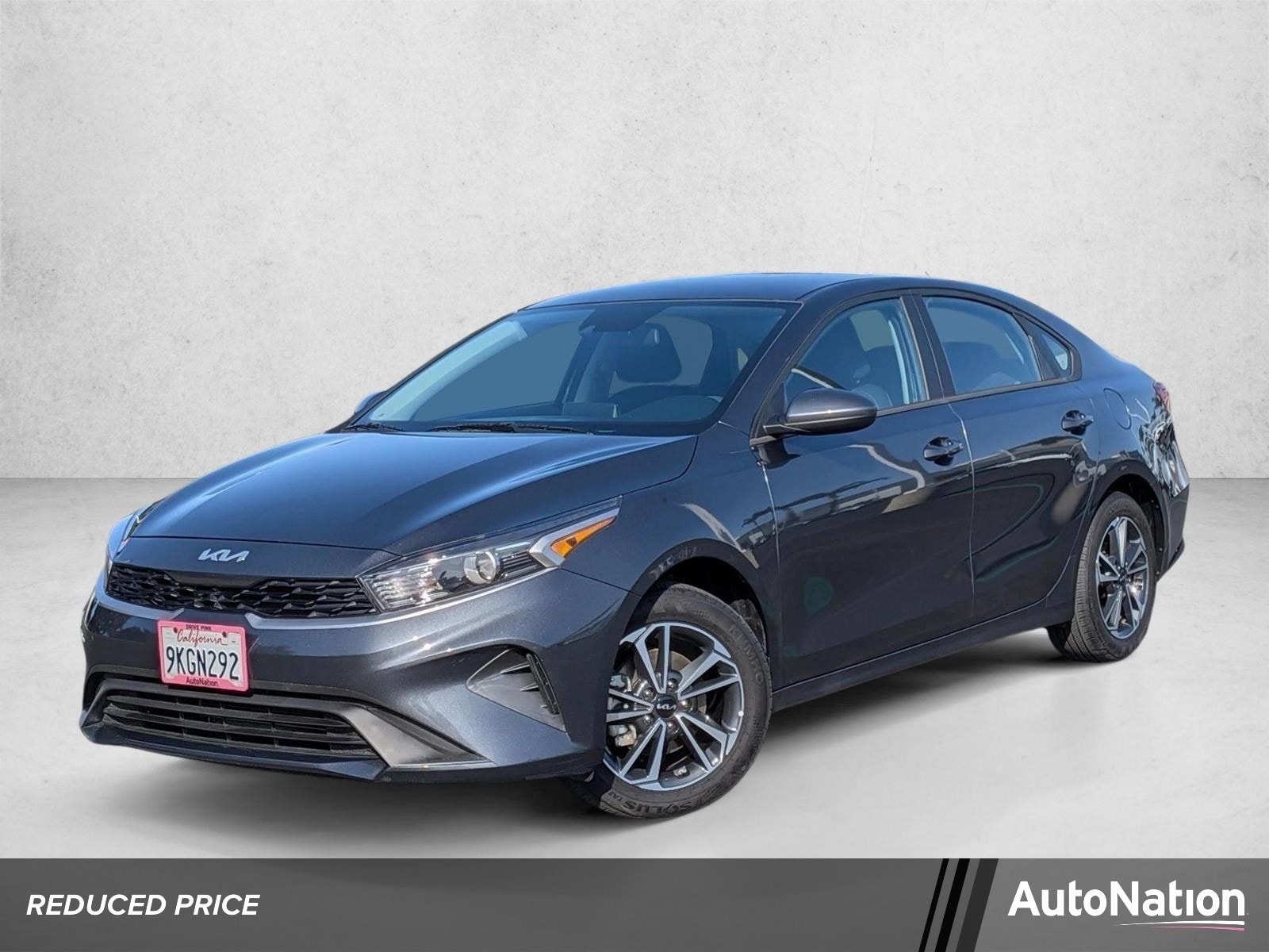 2024 Kia Forte LXS AT's photo