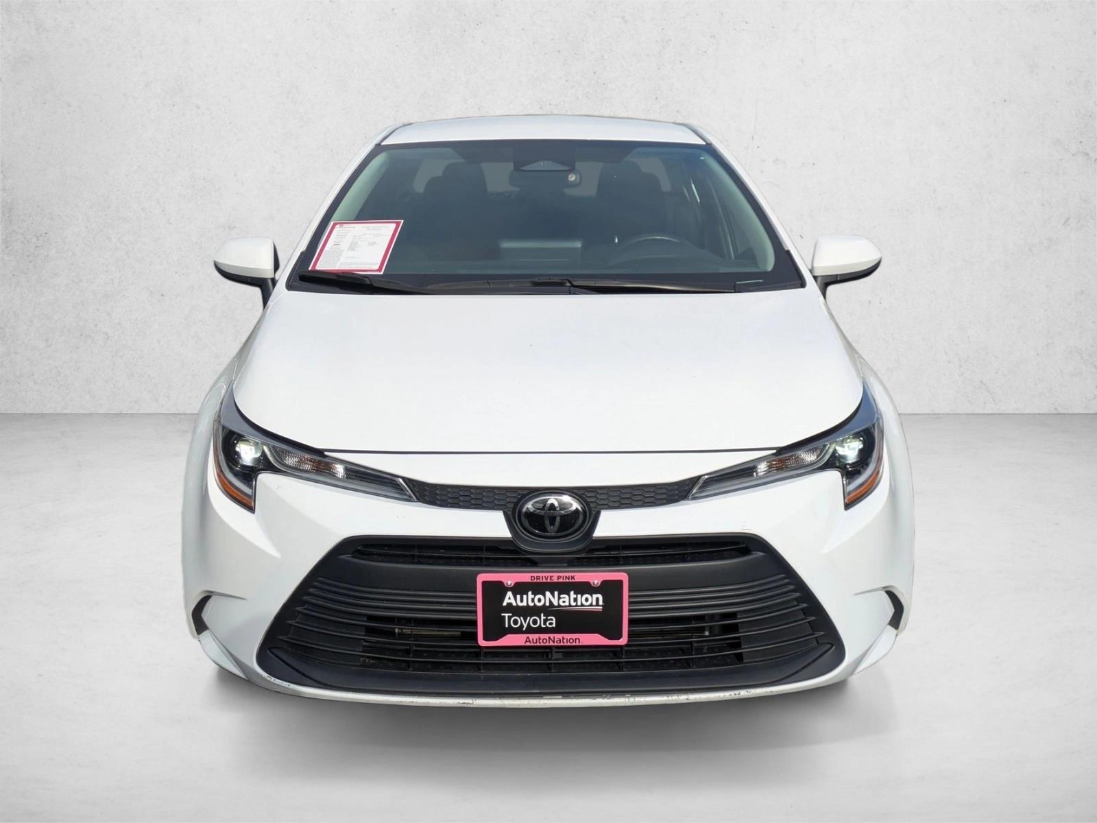 2024 Toyota Corolla LE photo 2