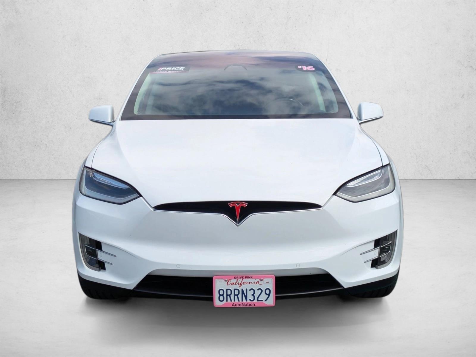 2016 Tesla Model X photo 2
