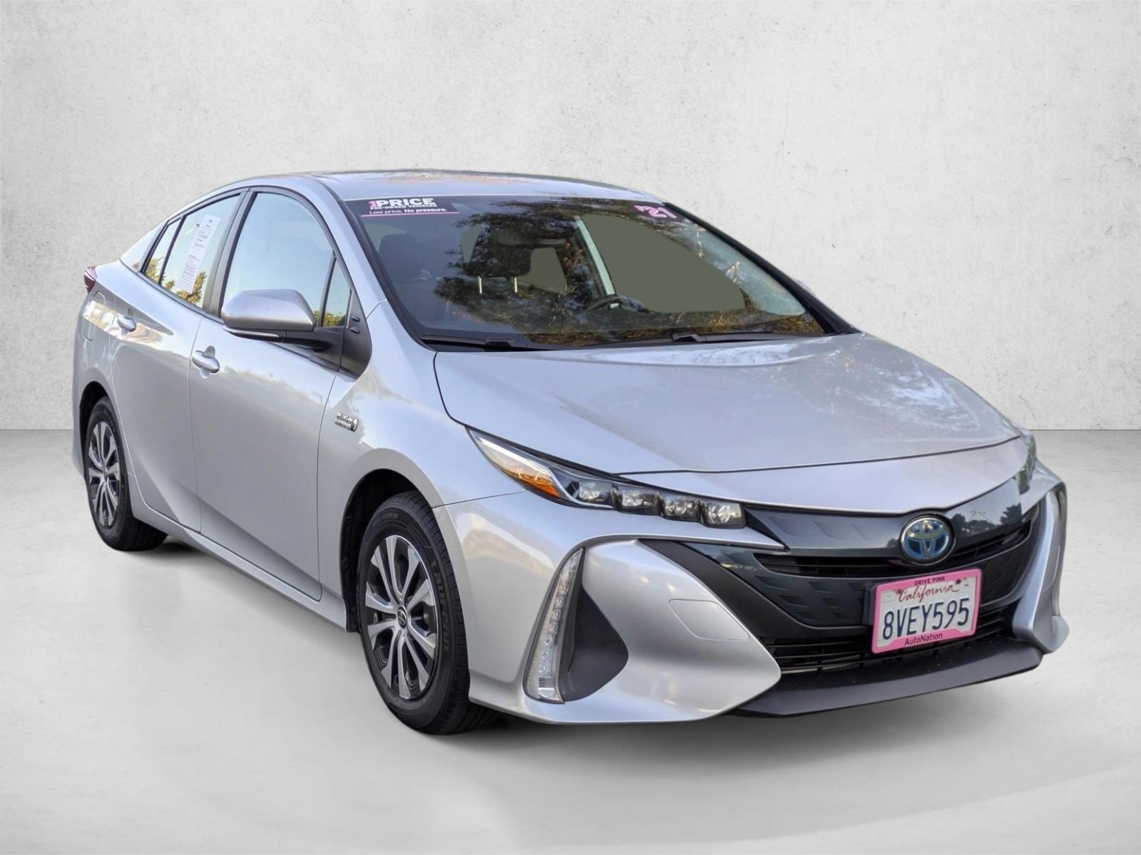 2021 Toyota Prius Prime XLE photo 3