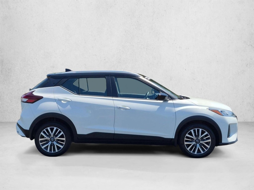 Used 2023 Nissan Kicks SV SUV
