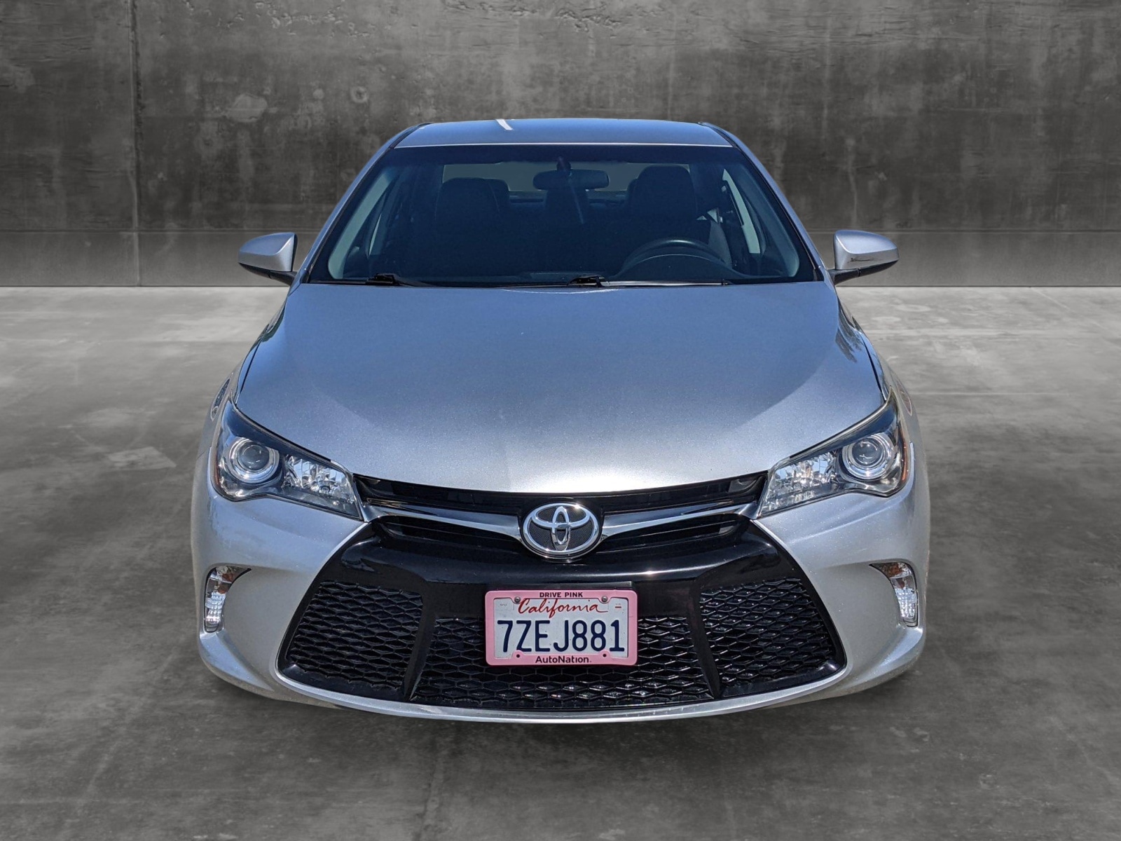 Used 2017 Toyota Camry SE with VIN 4T1BF1FK1HU800568 for sale in Irvine, CA