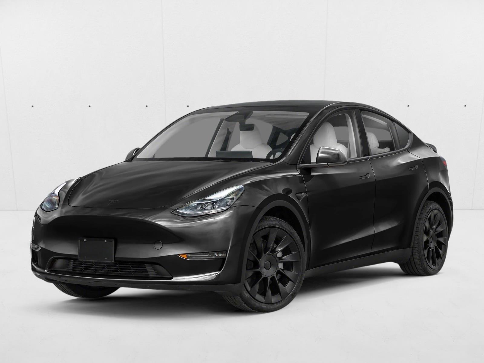 2025 Tesla Model Y Long Range's photo