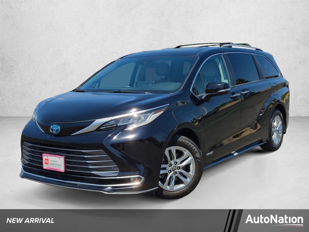Certified 2021 Toyota Sienna Limited 7 Passenger Van