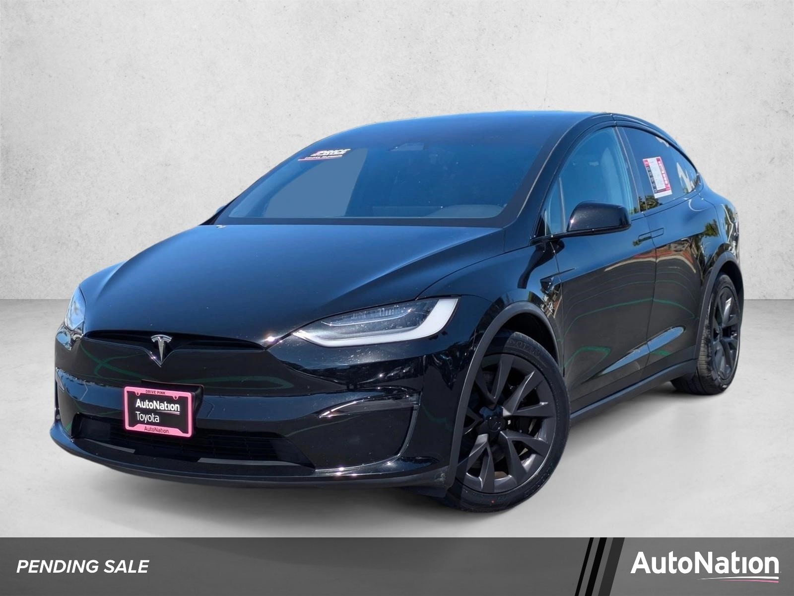 2023 Tesla Model X Long Range's photo