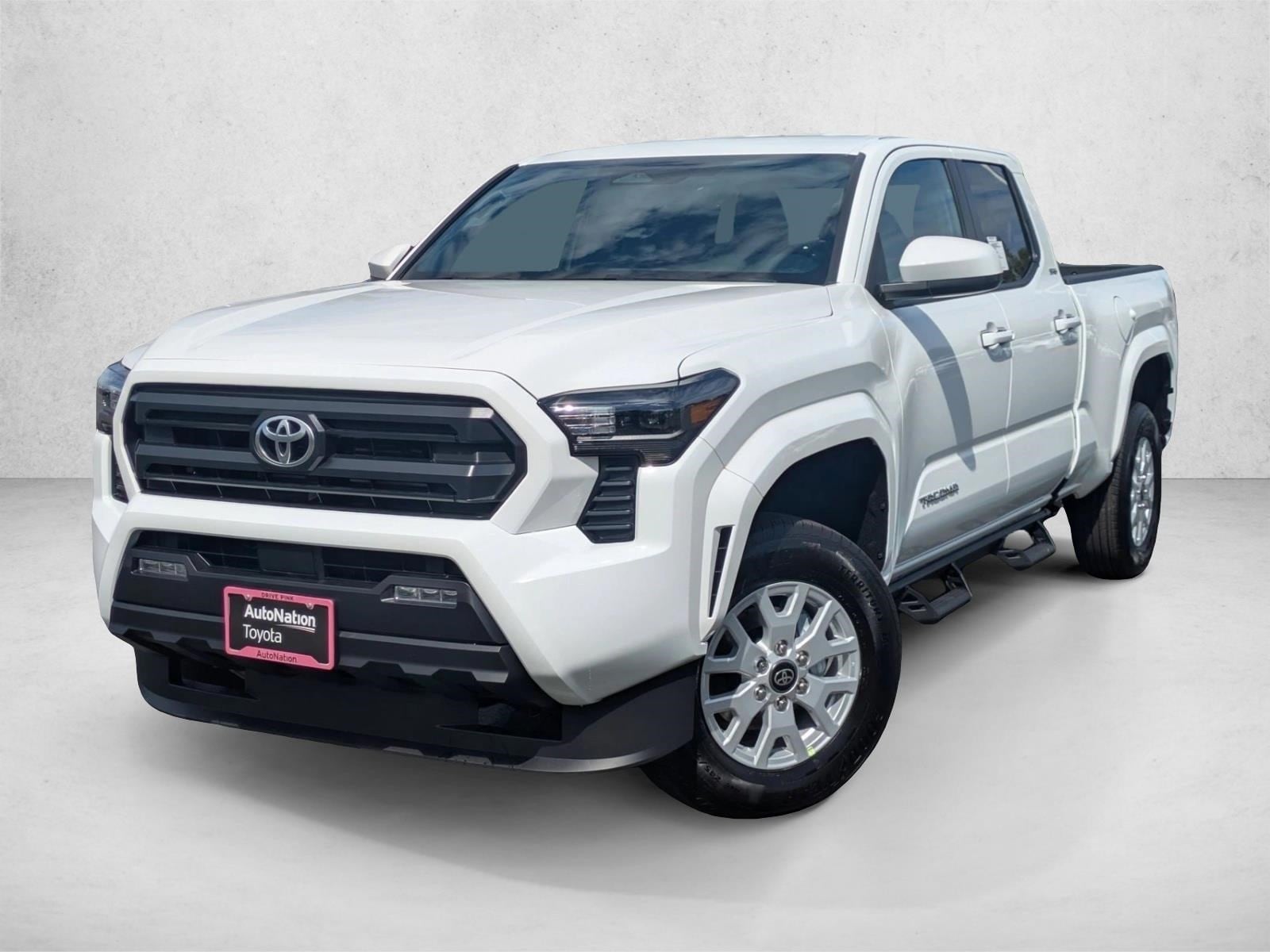2025 Toyota Tacoma SR5's photo