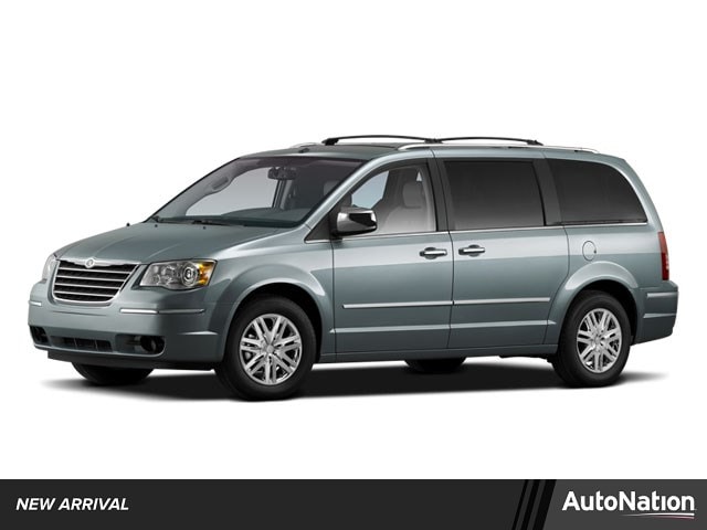 2009 Chrysler Town & Country's photo