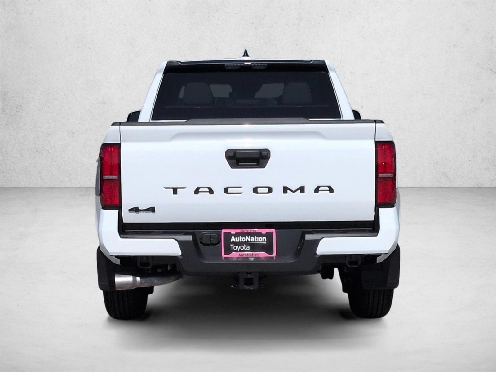 2026 Toyota Tacoma SR5 - Photo 8