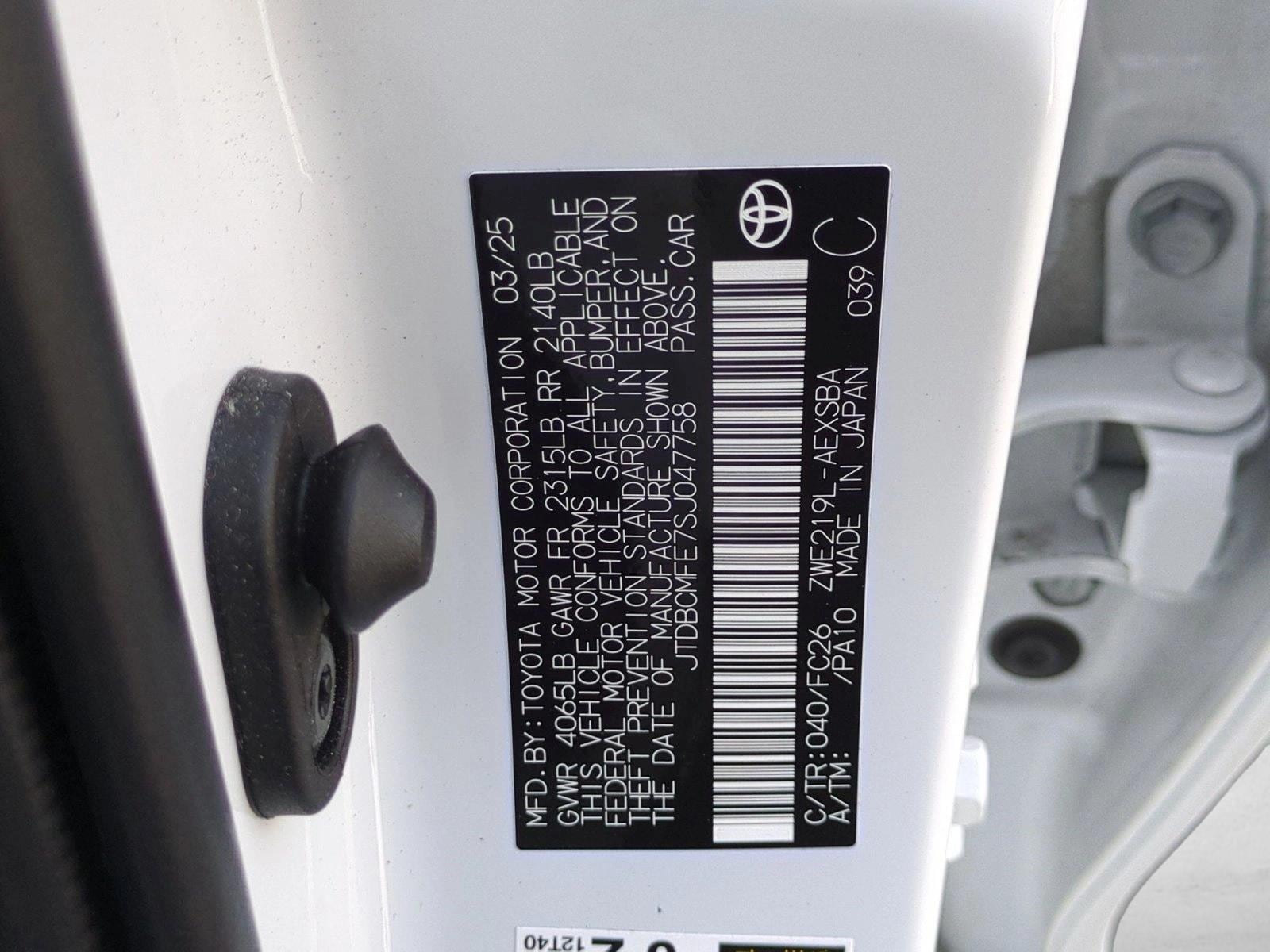 2025 Toyota Corolla SE - Photo 23