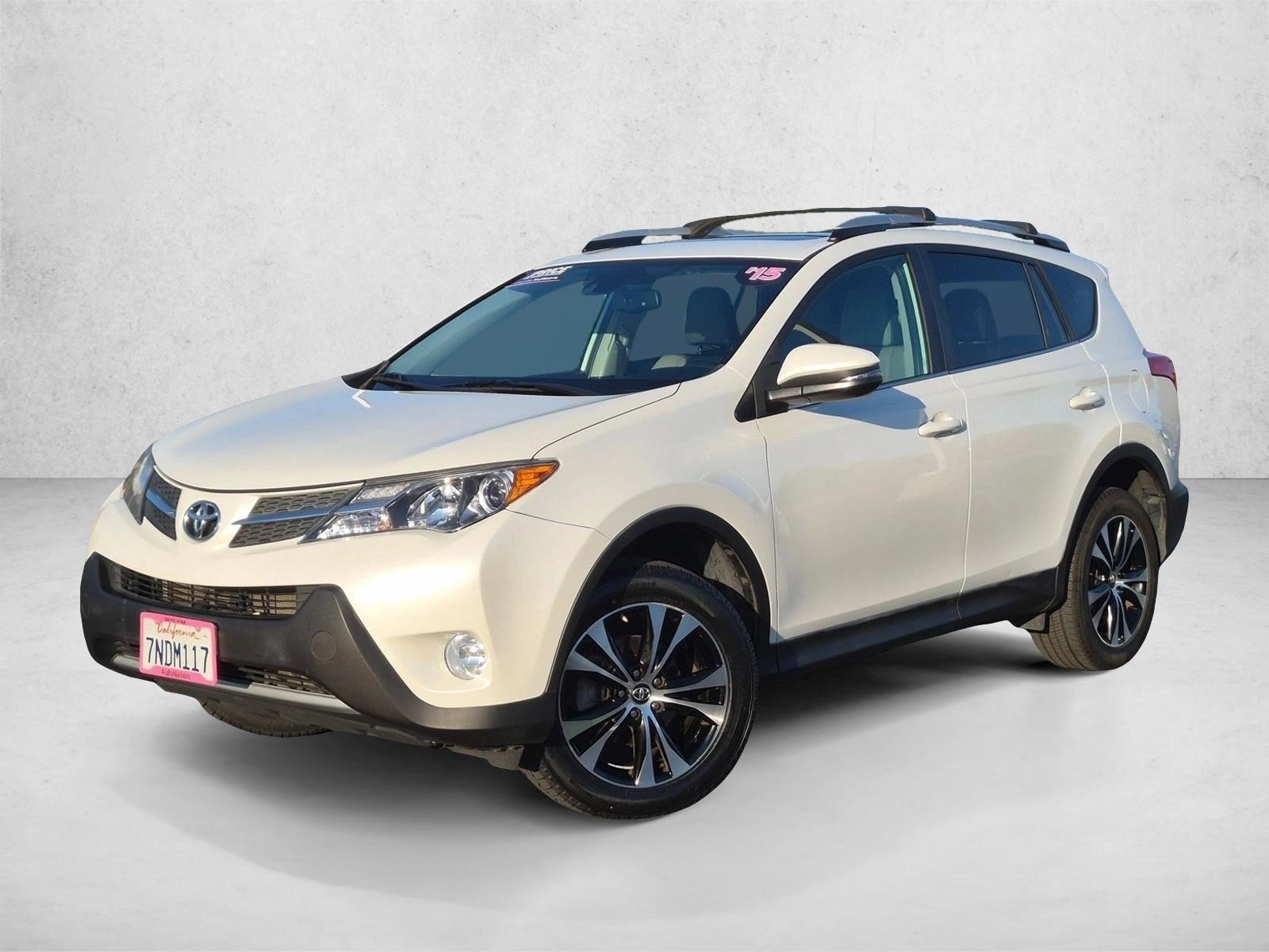 2015 Toyota RAV4 Limited's photo
