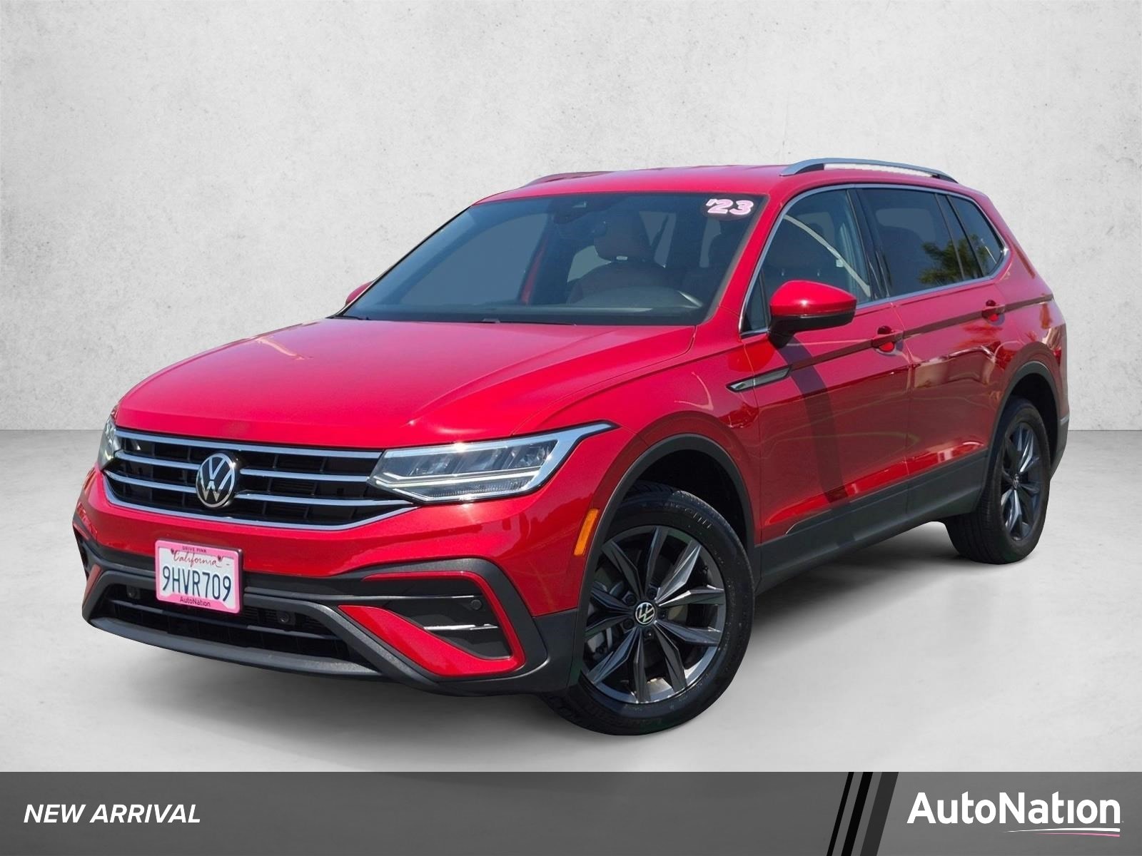 2023 Volkswagen Tiguan 2.0T SE's photo