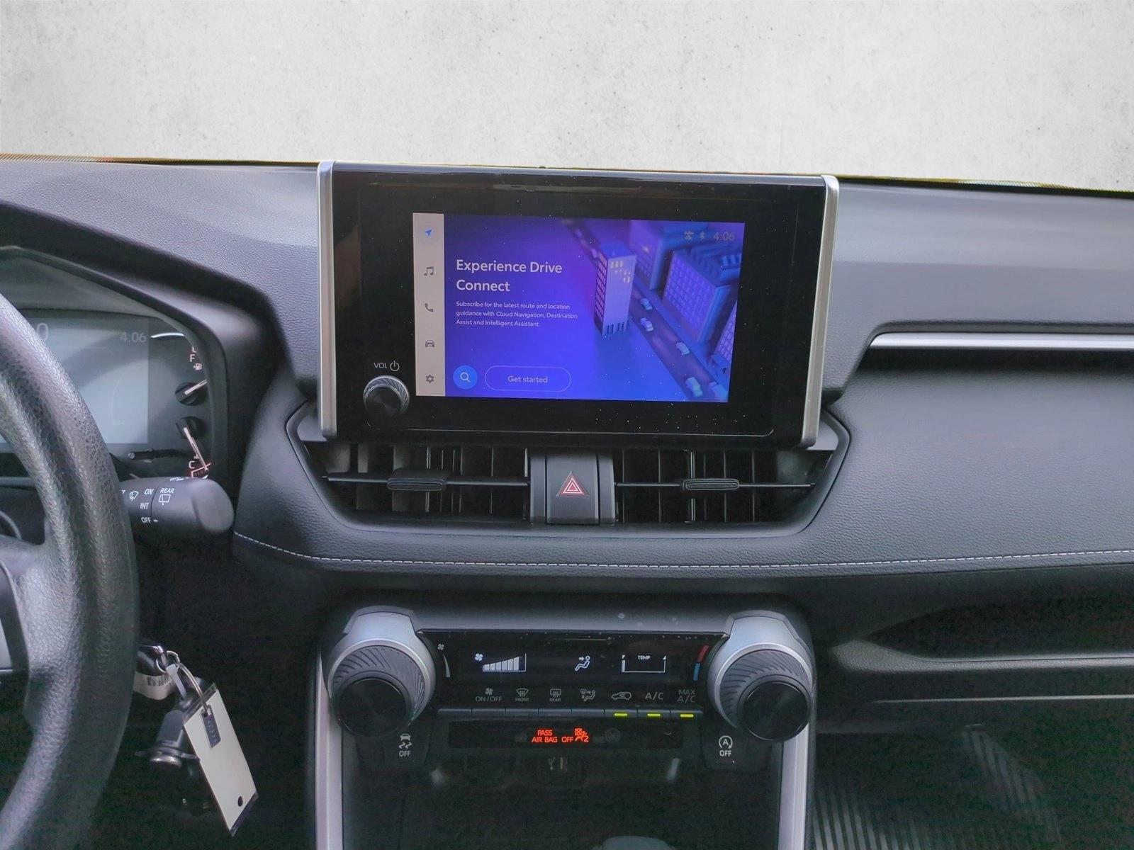 2025 Toyota RAV4 LE - Photo 14