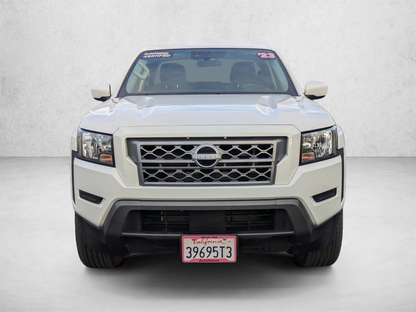 2023 Nissan Frontier SV photo 2
