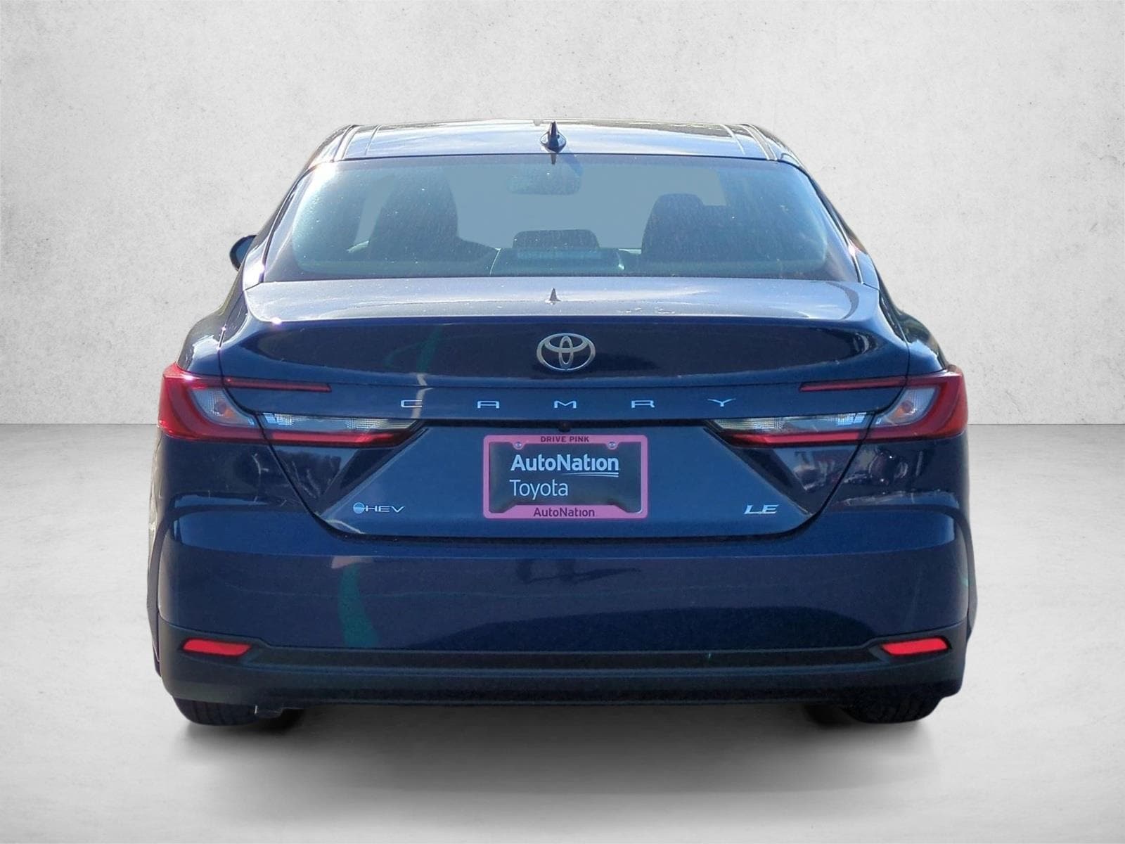 2026 Toyota Camry LE - Photo 8