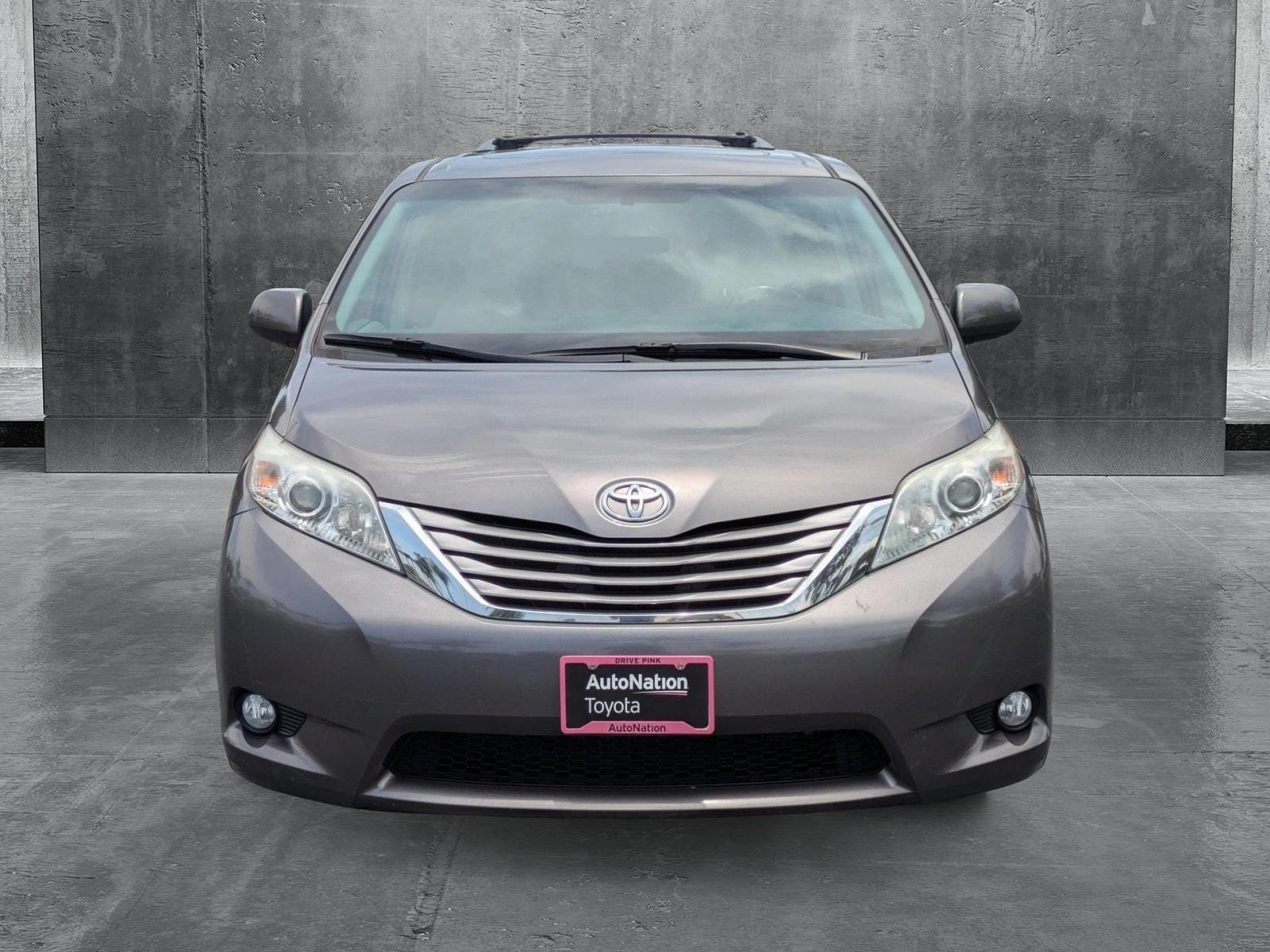 Used 2015 Toyota Sienna XLE with VIN 5TDYK3DC8FS660988 for sale in Irvine, CA