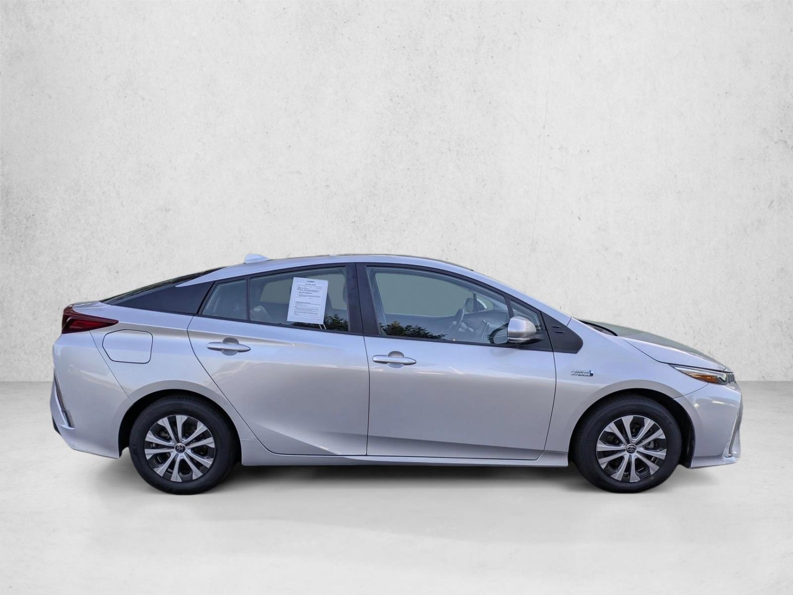2021 Toyota Prius Prime XLE photo 4