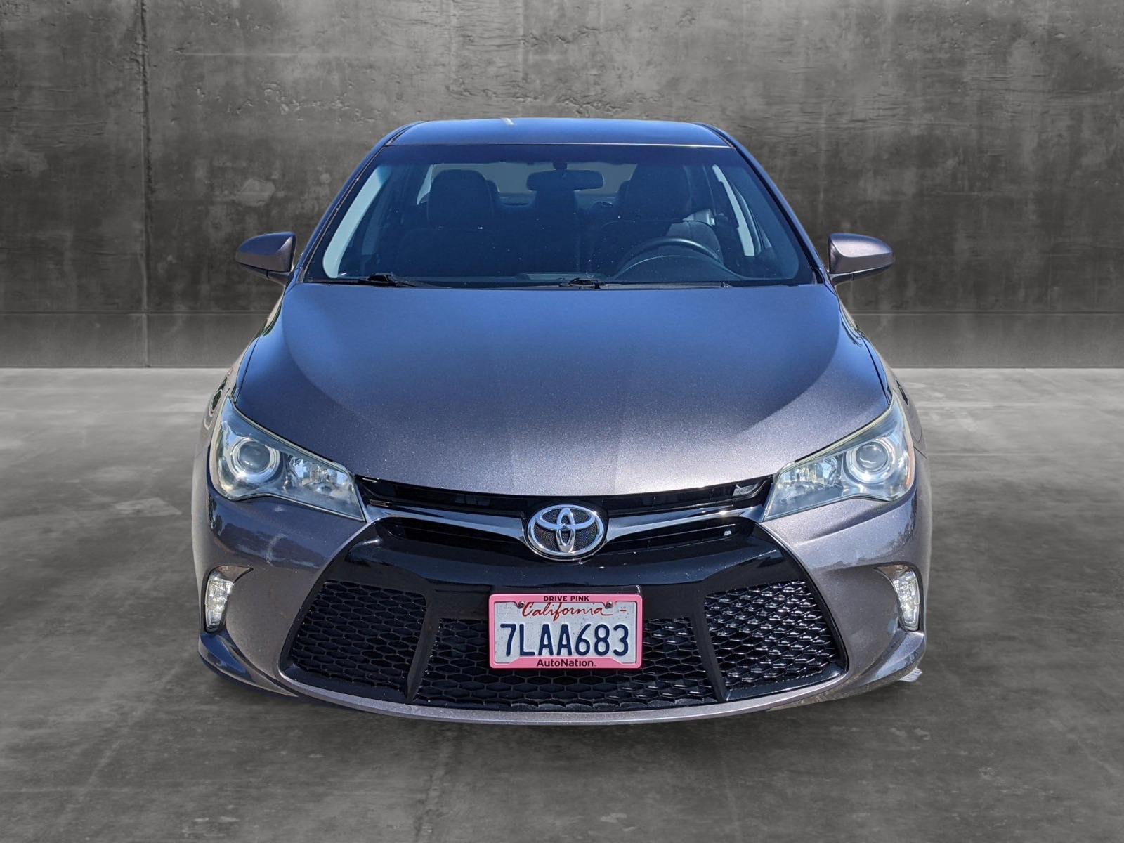 Used 2015 Toyota Camry XSE with VIN 4T1BF1FK2FU019958 for sale in Irvine, CA