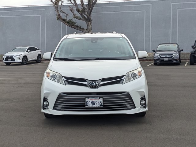Used 2018 Toyota Sienna XLE Premium with VIN 5TDYZ3DC9JS922246 for sale in Irvine, CA