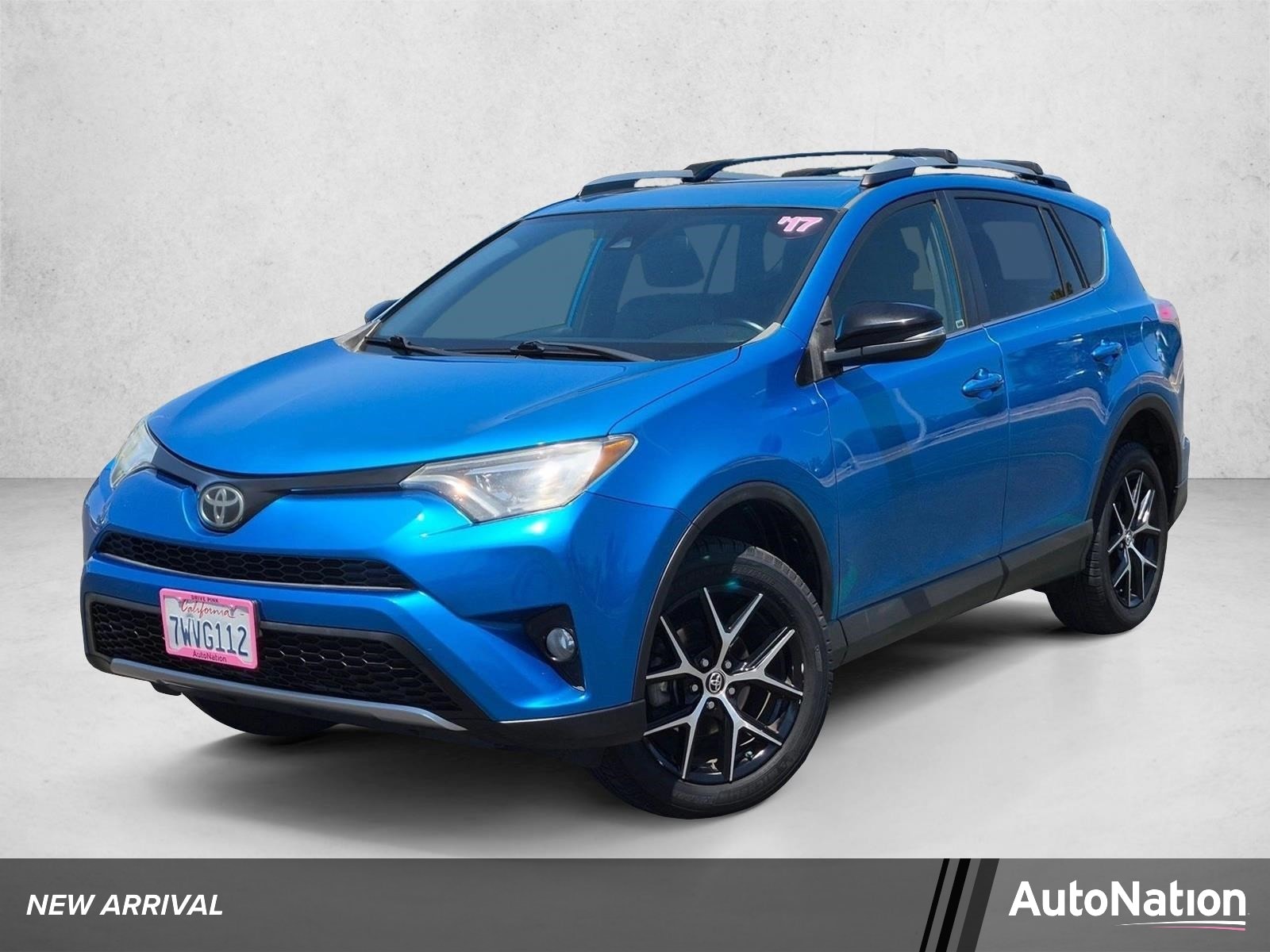 2017 Toyota RAV4 SE AWD's photo