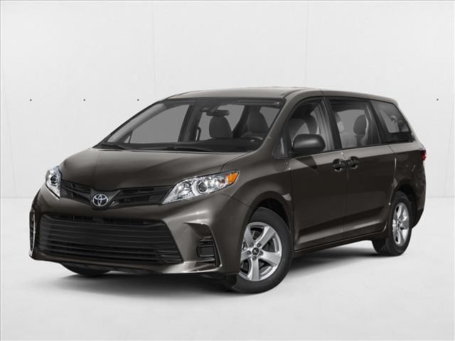 2019 Toyota Sienna LE V6 7-Passenger Access Seat's photo