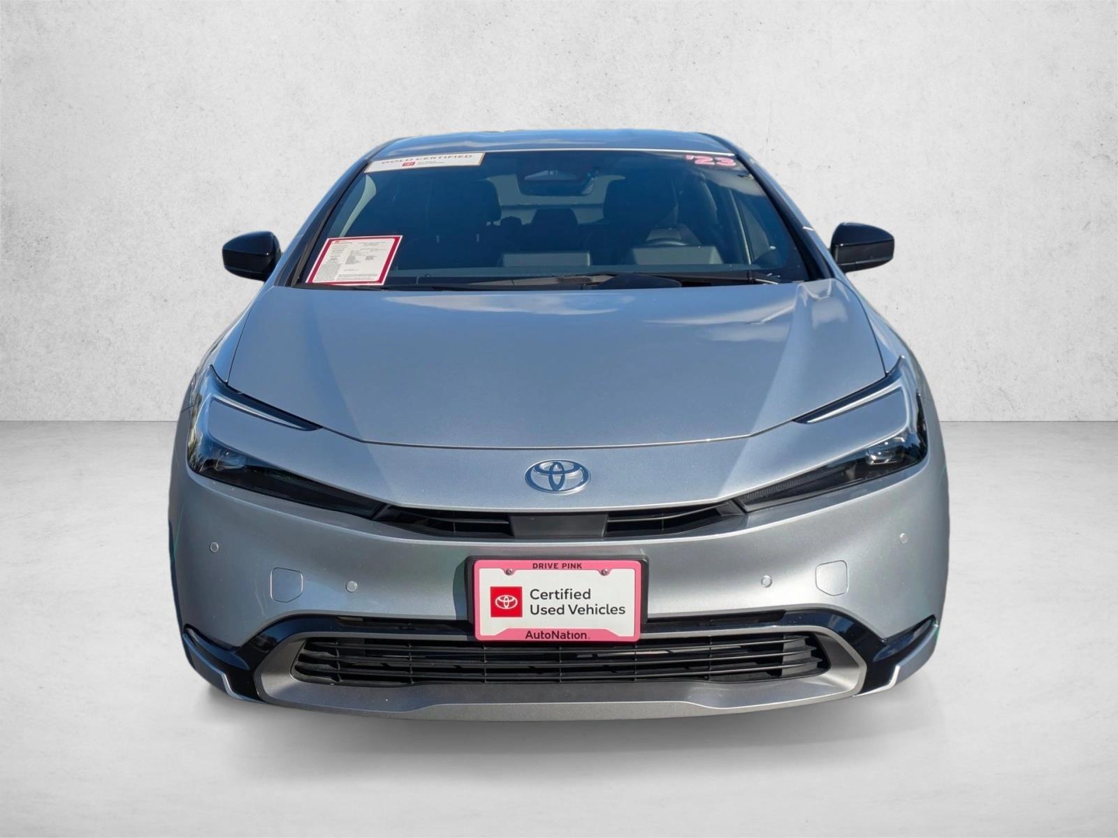 2023 Toyota Prius XLE photo 2