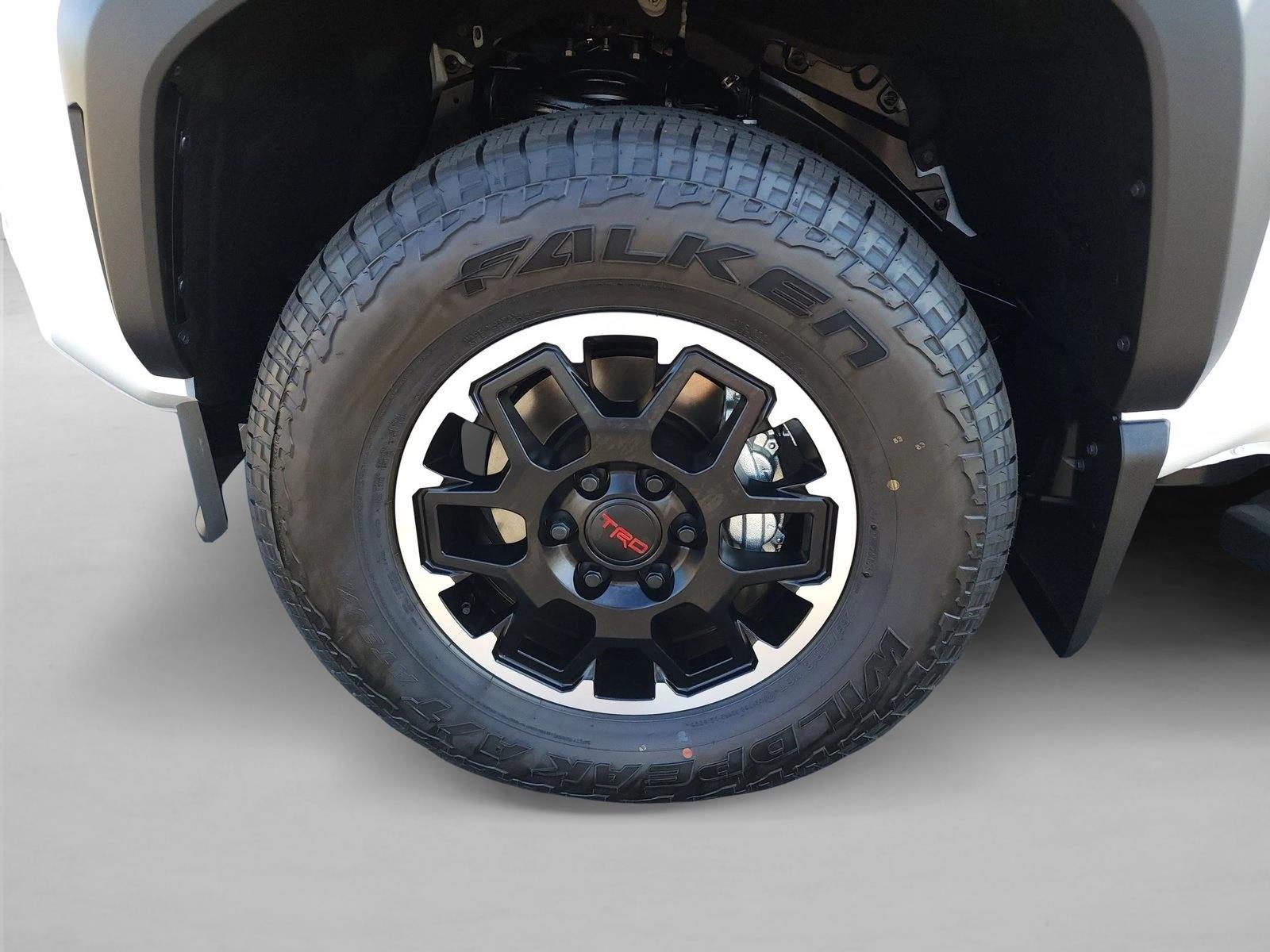 2026 Toyota Tacoma TRD Off Road - Photo 10
