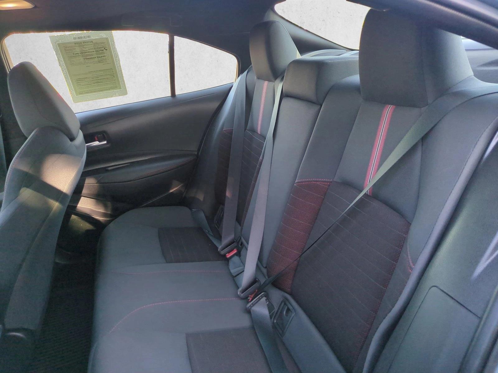 2025 Toyota Corolla SE - Photo 18