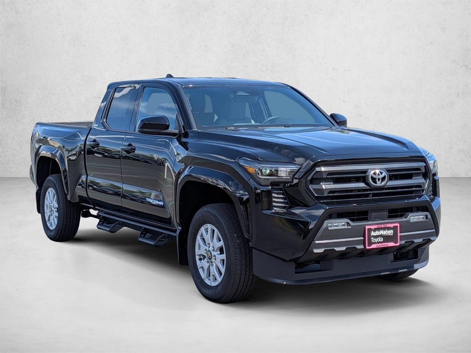 2026 Toyota Tacoma SR5 - Photo 7