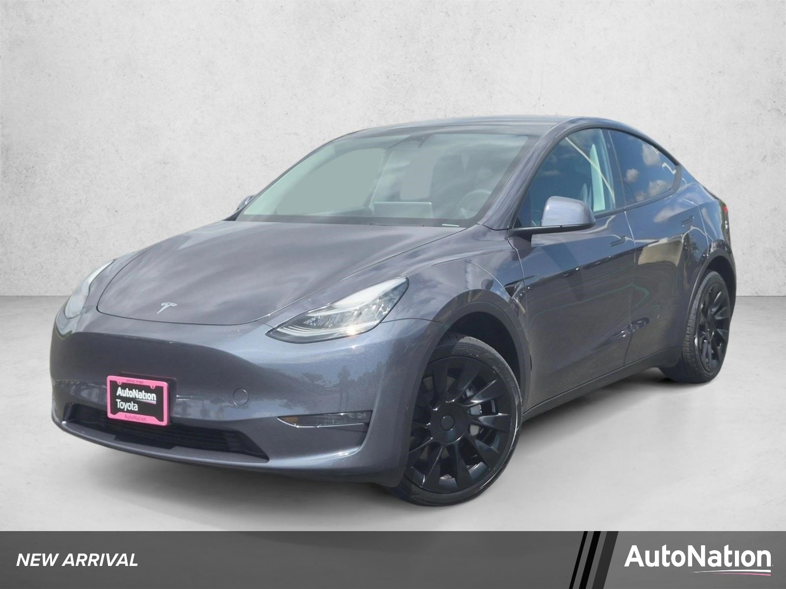 2023 Tesla Model Y Long Range Dual Motor All-Wheel Drive's photo