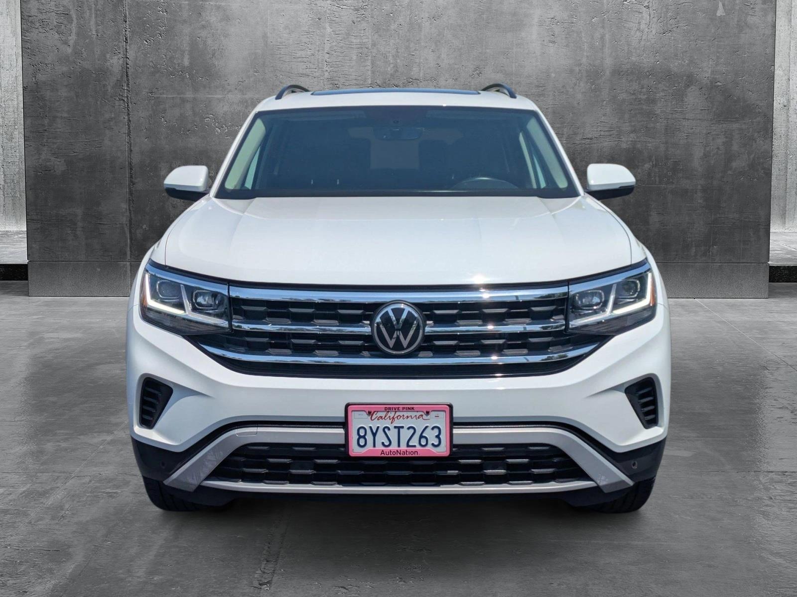 Used 2021 Volkswagen Atlas SE w/Tech with VIN 1V2JR2CA2MC610754 for sale in Irvine, CA
